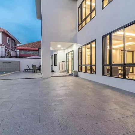 Rk1芭提雅市中心全新豪华装修独栋泳池别墅 Villa