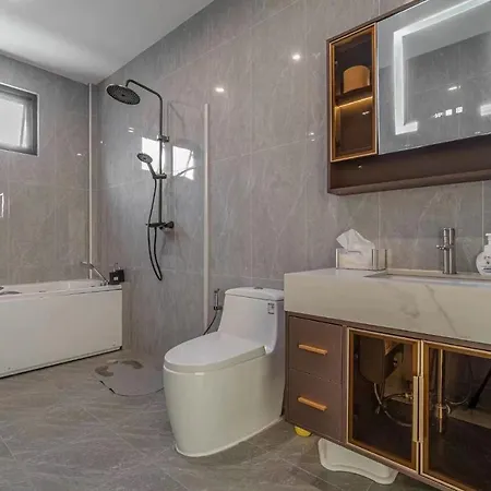 Villa Rk1芭提雅市中心全新豪华装修独栋泳池别墅 Pattaya