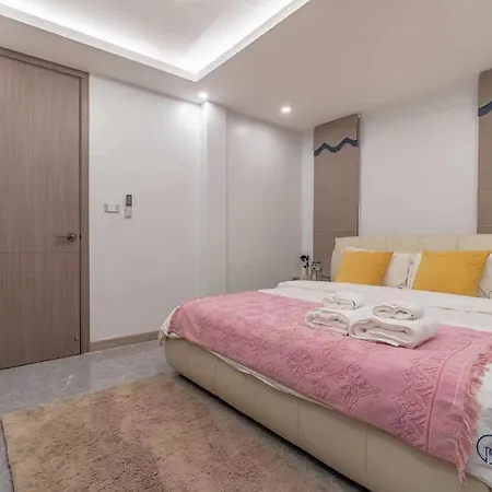 Rk1芭提雅市中心全新豪华装修独栋泳池别墅 Pattaya