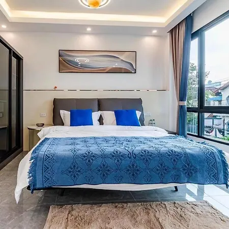Villa Rk1芭提雅市中心全新豪华装修独栋泳池别墅