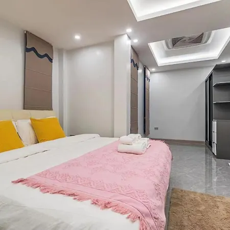 Villa Rk1芭提雅市中心全新豪华装修独栋泳池别墅 Pattaya