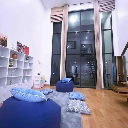 4 Bedroom 6 Bathroom In Downtown Villa *