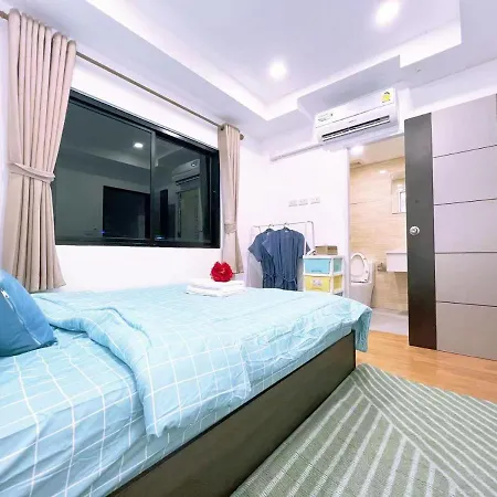 4 Bedroom 6 Bathroom In Downtown