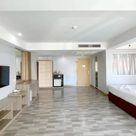 Dragon , Pattaya Hotel