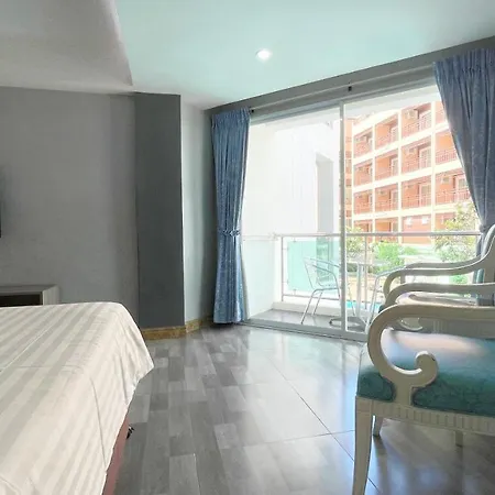 Dragon , Pattaya Hotel 3*