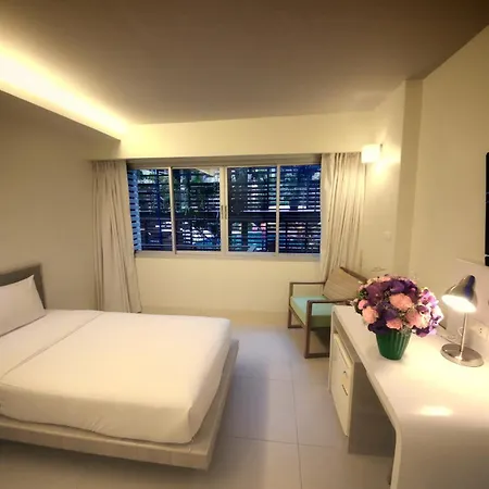 Sunshine & Residences Hotel