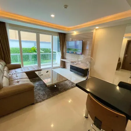 Large Ground Floor Condo, Grand Avenue, Pattaya