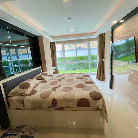 Large Ground Floor Condo, Grand Avenue, * Pattaya