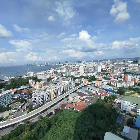 Seaview Apartment Pattaya