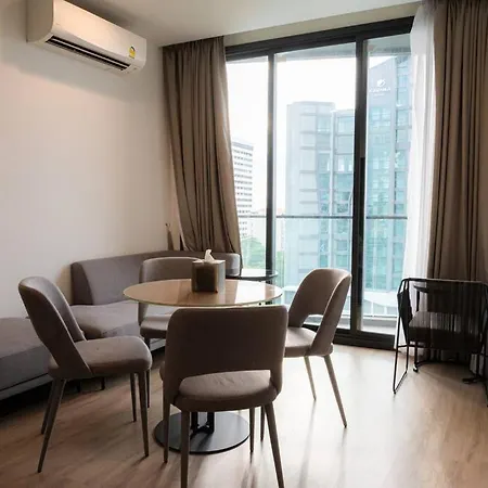 Edge Central 2 Bedroom Sea View Apartment