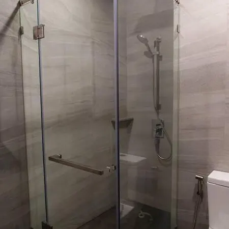 Edge Central 2 Bedroom Sea View Apartment *