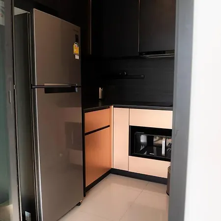 Apartment Edge Central 2 Bedroom Sea View *