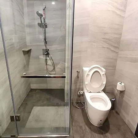 Edge Central 2 Bedroom Sea View Apartment Pattaya