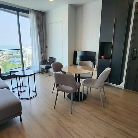Apartment Edge Central 2 Bedroom Sea View Pattaya