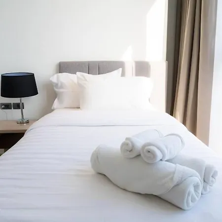 Edge Central 2 Bedroom Sea View * Pattaya