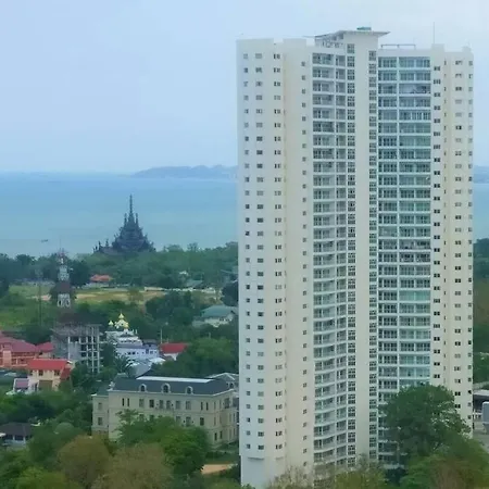 Art Under The Clouds 32nd Floor Sea View Superhost Apartment
