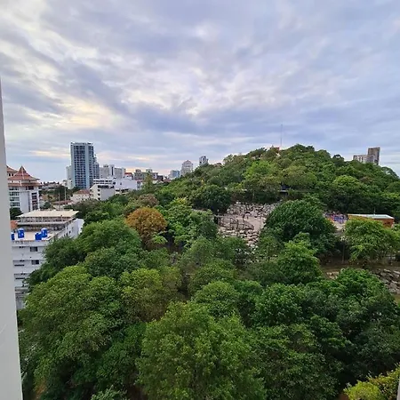 The Axis Condominium Pattaya