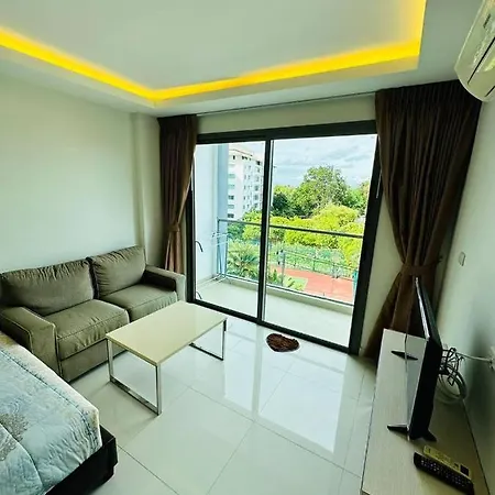 Apartment Club Royal Condominium *