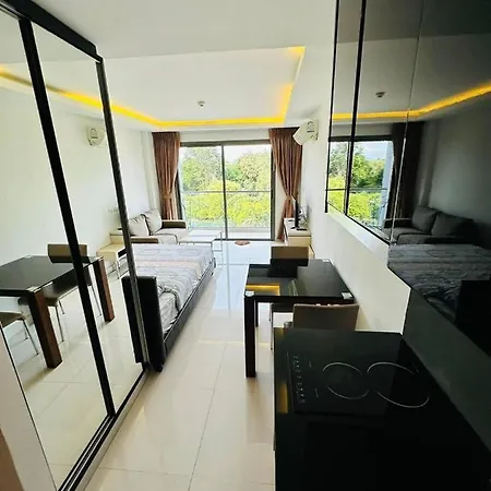 Apartment Club Royal Condominium Pattaya