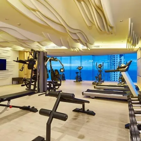 Oceanview Retreat Wongamat Tower Apartment *
