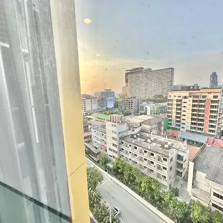 อพาร์ทเม้น The Edge By Ra *