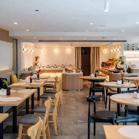 Aster And By At Mind 4* Pattaya