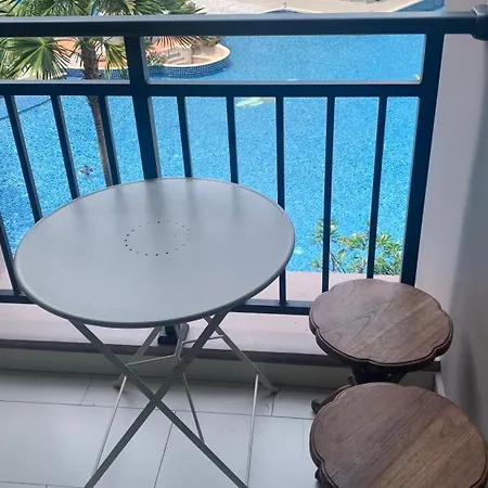 High Floor Pool View Near Walking Street Arcadia 高楼层泳池景 高速网络 智能电视 อพาร์ทเม้น