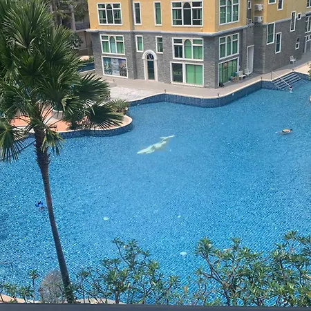 High Floor Pool View Near Walking Street Arcadia 高楼层泳池景 高速网络 智能电视 * Pattaya