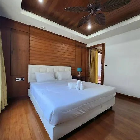 D30长住优惠-市中心海边高端别墅区6间卧室泳池别墅 Villa Pattaya