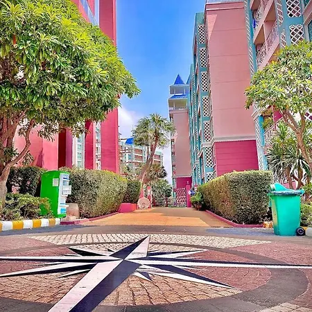 Spacious 1br Waterpark Near & Walking St.