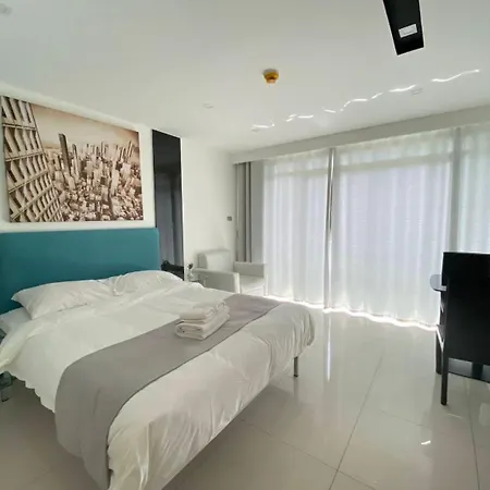 Center​ ​residence​ K K *