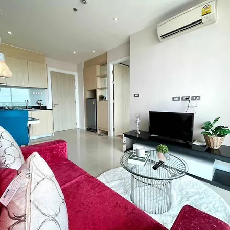 Grand Caribbean 19 Floor Apartment Pattaya