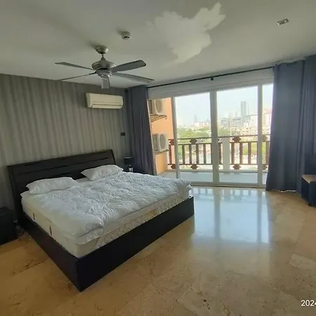 Royal Hill Luxurious Spacious 2 Bedrooms 2 Baths 100sqm Wi-fi