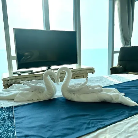 Apartment Oceanfront Luxury In With Private And Inifinity Pool - Not A 30 Day Minimum