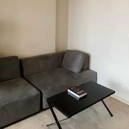 Apartment The Base 24 H Service Pattaya