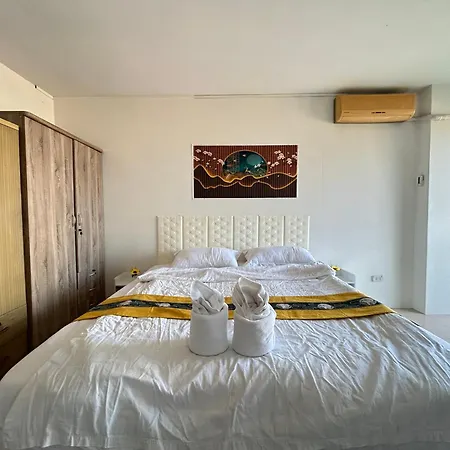 Mina View 49 Apartment Pattaya