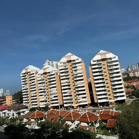 Apartment View Sea看海观景公寓 机场巴士站隔壁 出门双条车到芭提雅海滩、步行街和各㬌点 *