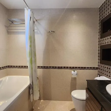 Villa Deluxe Pool Close To And Walking Street!