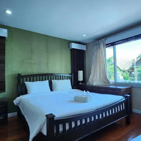 Villa Deluxe Pool Close To And Walking Street!