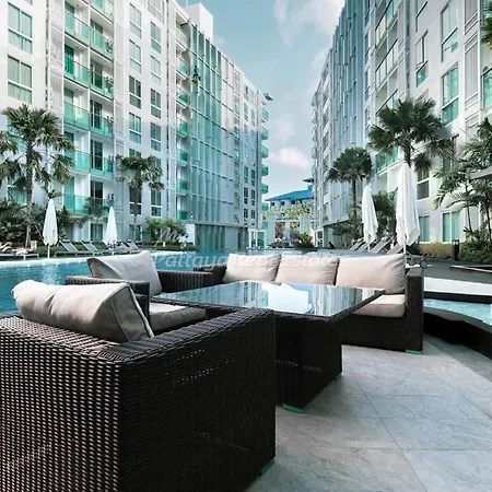 Center Apartment Pattaya