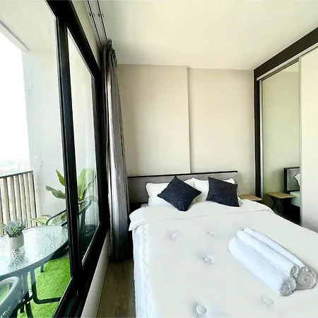 อพาร์ทเม้น Sea View @the Base *