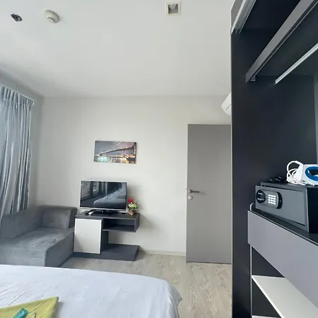 Downtown Lux Fun 2bedroom Rooftop Pool #taa16710 Apartment Pattaya