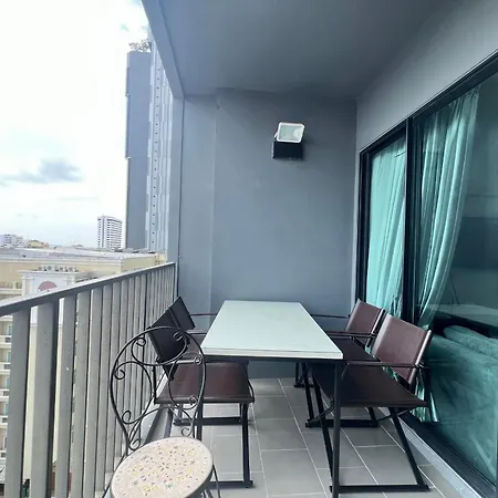 Apartment Downtown Lux Fun 2bedroom Rooftop Pool #taa16710 Pattaya
