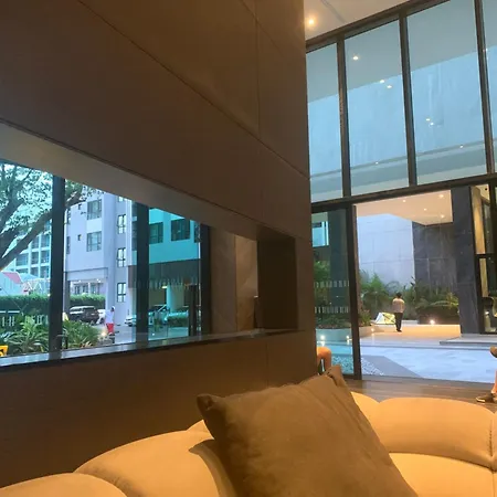 The Base 24 H Service Apartment Pattaya