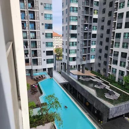 Apartment The Base Pattaya