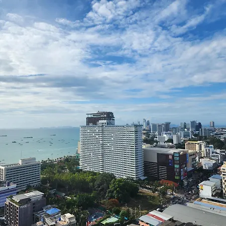 The Base * Pattaya
