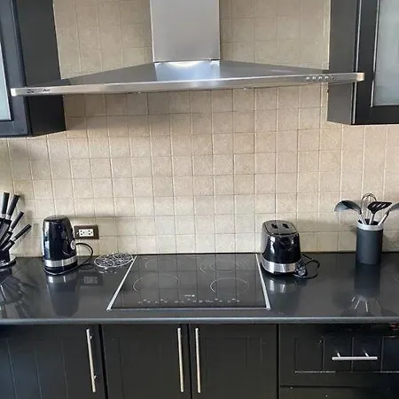 Royal Hill Luxurious Spacious 2 Bedrooms 2 Baths 100sqm Wi-fi * Pattaya