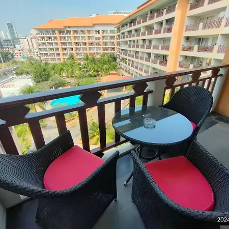 Royal Hill Luxurious Spacious 2 Bedrooms 2 Baths 100sqm Wi-fi Apartment