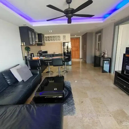 Apartment Royal Hill Luxurious Spacious 2 Bedrooms 2 Baths 100sqm Wi-fi *