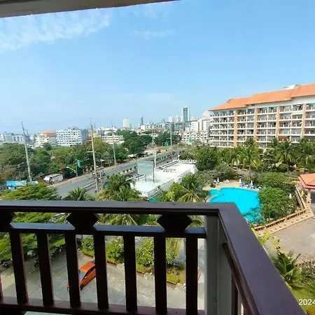 Royal Hill Luxurious Spacious 2 Bedrooms 2 Baths 100sqm Wi-fi